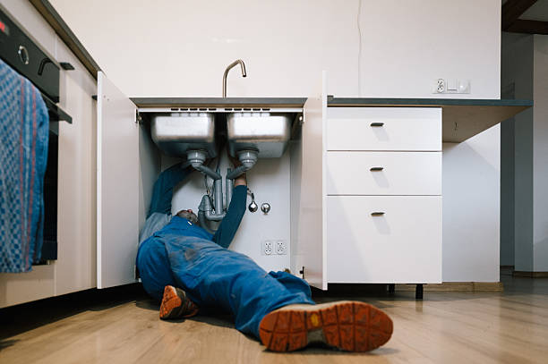 Professional Leak Detection technician working in Fairview, OR
